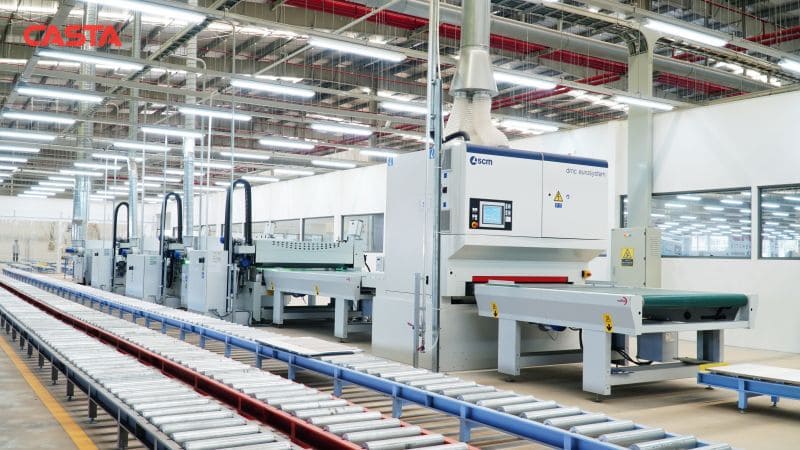 Dây chuyền CNC gia công tủ quần áo hiện đại tại nhà máy Casta Cabinetry