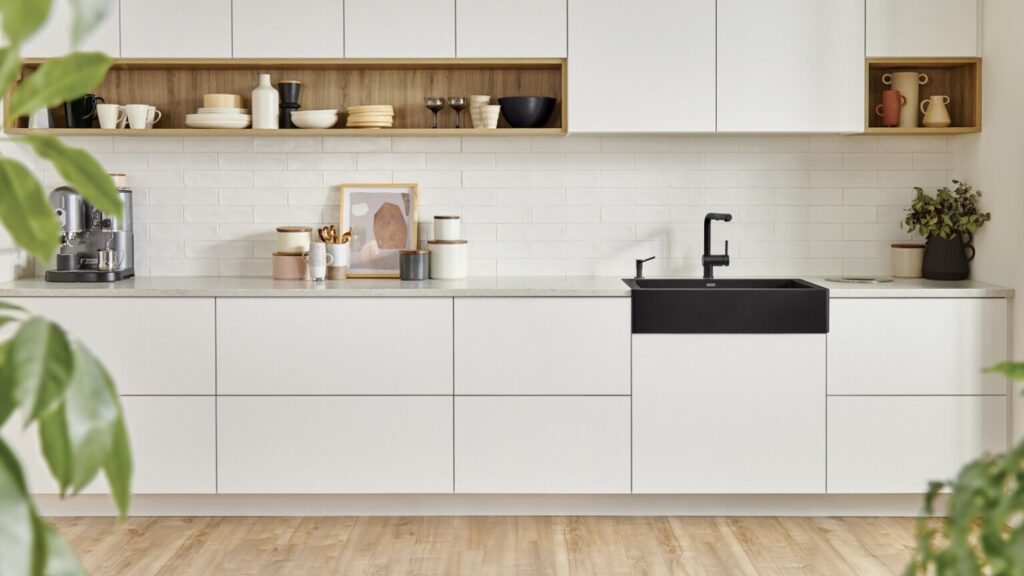 Scandinavian Light tủ bếp full trần tông trắng sáng nhẹ nhàng