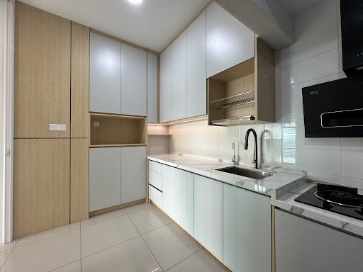 Tủ bếp gỗ đơn giản chất liệu melamine cho chung cư giá rẻ