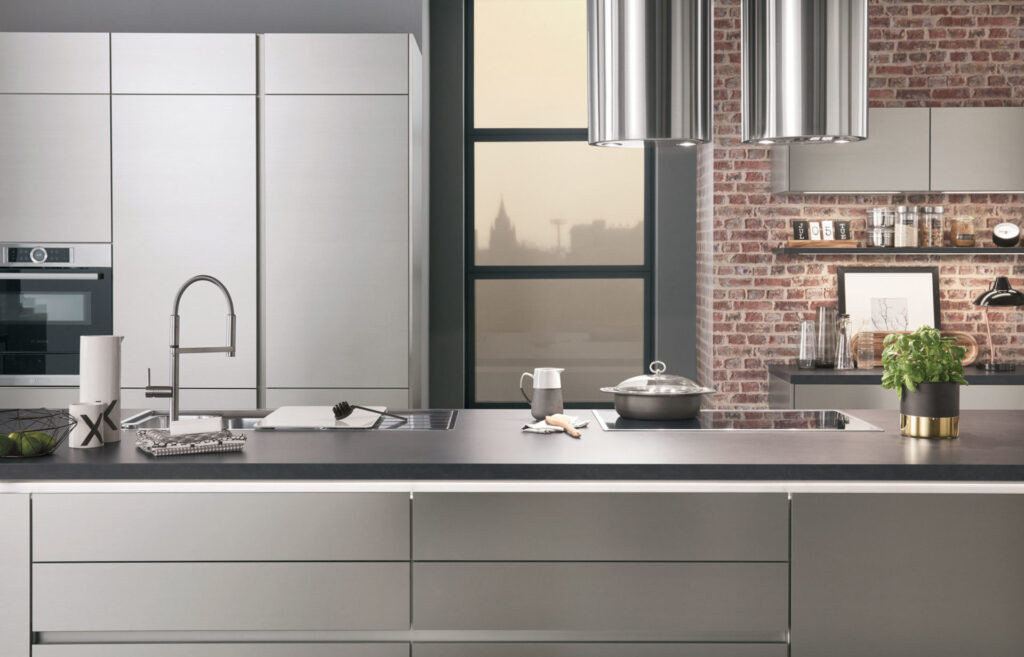 Tủ bếp inox nhám chống vân tay – công nghiệp